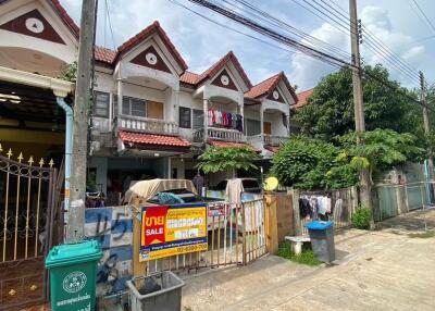 79 Sqm., 2 Beds, 2 Baths Townhouse listed for ฿ 570,000.