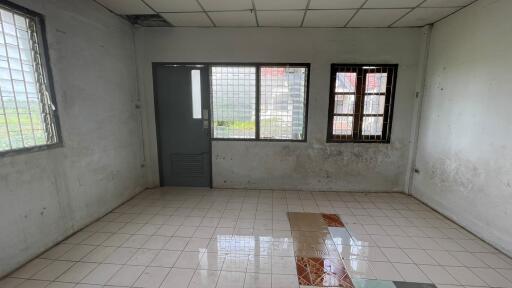 98 Sqm., 2 Beds, 2 Baths Townhouse listed for ฿ 520,000.