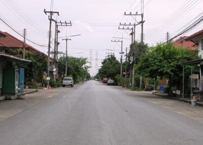 72 Sqm., 2 Beds, 1 Bath Townhouse listed for ฿ 610,000.