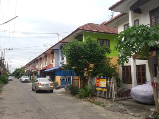 74 Sqm., 1 Bed, 1 Bath Townhouse listed for ฿ 551,000.