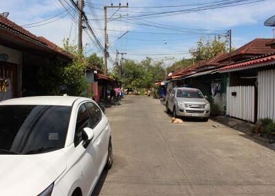 72 Sqm., 2 Beds, 1 Bath Townhouse listed for ฿ 551,000.