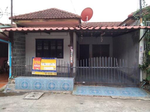 78 Sqm., 1 Bed, 1 Bath Townhouse listed for ฿ 580,000.