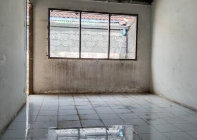 78 Sqm., 1 Bed, 1 Bath Townhouse listed for ฿ 580,000.