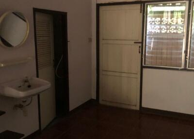 80 Sqm., 2 Beds, 1 Bath Townhouse listed for ฿ 480,000.