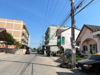 72 Sqm., 1 Bed, 1 Bath Townhouse listed for ฿ 523,000.