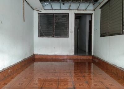 72 Sqm., 2 Beds, 1 Bath Townhouse listed for ฿ 578,000.