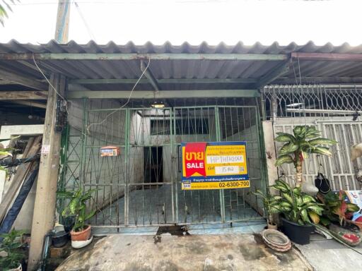 60 Sqm., 1 Bed, 1 Bath Townhouse listed for ฿ 494,000.