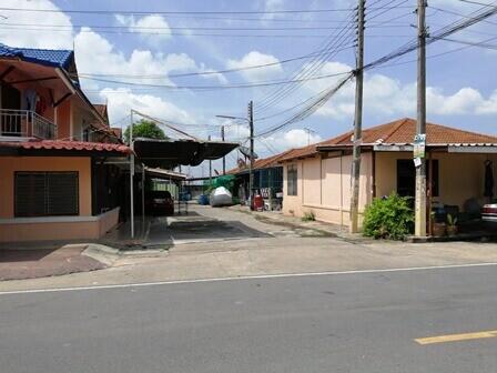 64 Sqm., 2 Beds, 1 Bath Townhouse listed for ฿ 546,000.