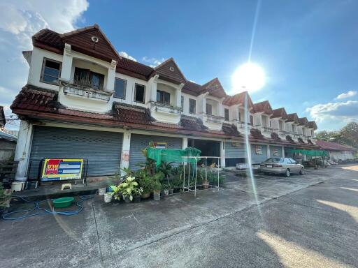 72 Sqm., 1 Bed, 2 Baths Townhouse listed for ฿ 518,000.