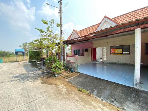 92 Sqm., 1 Bed, 1 Bath Townhouse listed for ฿ 504,000.