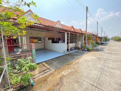 92 Sqm., 1 Bed, 1 Bath Townhouse listed for ฿ 504,000.