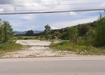 20,800 Sqm., 1 Bed Land listed for ฿ 13,650,000.