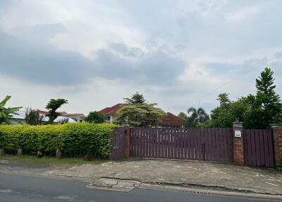 800 Sqm., 1 Bed Land listed for ฿ 12,600,000.
