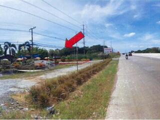 7,576 Sqm. Land listed for ฿ 7,955,000.