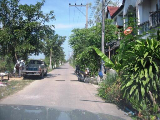 3,200 Sqm. Land listed for ฿ 6,300,000.