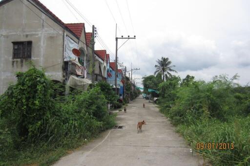 3,200 Sqm. Land listed for ฿ 6,300,000.