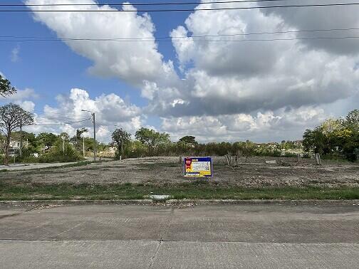 692 Sqm. Land listed for ฿ 3,981,300.