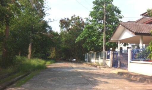 943 Sqm. Land listed for ฿ 4,086,000.