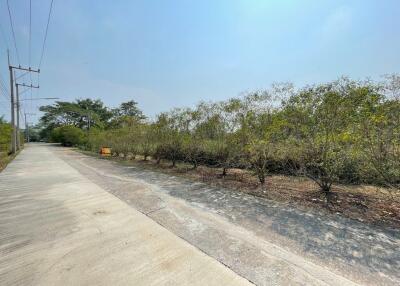 3,692 Sqm. Land listed for ฿ 4,071,000.