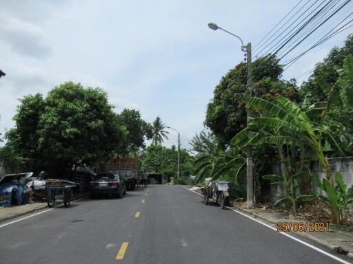 376 Sqm. Land listed for ฿ 3,948,000.