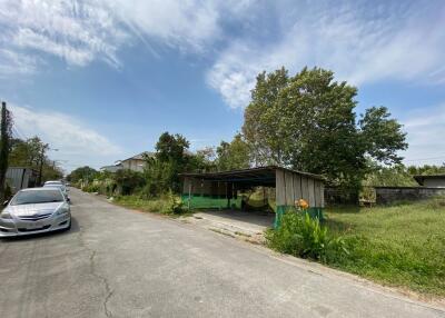 336 Sqm. Land listed for ฿ 3,528,000.