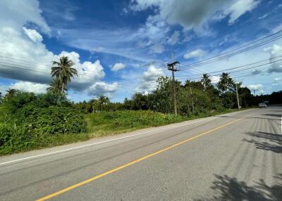 5,932 Sqm. Land listed for ฿ 3,115,000.