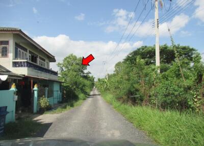 987 Sqm. Land listed for ฿ 3,110,000.