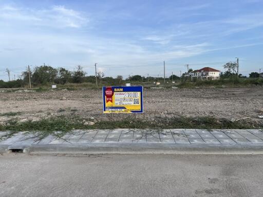 476 Sqm. Land listed for ฿ 2,380,000.