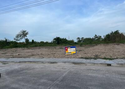 423 Sqm. Land listed for ฿ 1,902,600.