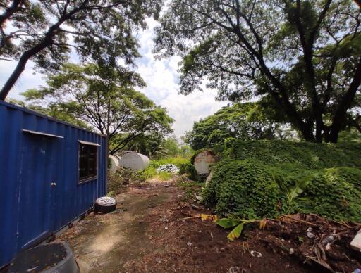 1,078 Sqm. Land listed for ฿ 2,156,000.