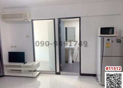 Compact bedroom with bathroom and modern amenities