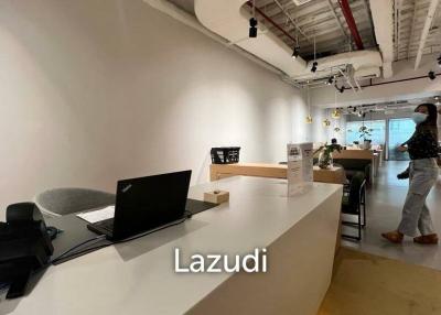 Trendy serviced offices for creative minds at Chong Nonsi BTS