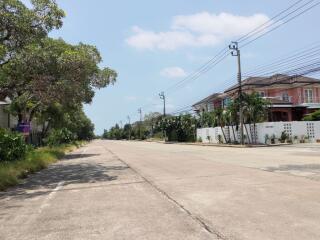 373 Sqm. Land listed for ฿ 1,866,000.