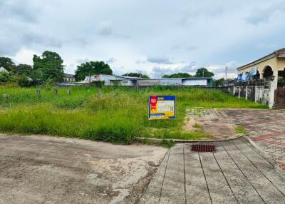 321 Sqm. Land listed for ฿ 1,606,000.