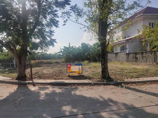 332 Sqm. Land listed for ฿ 1,578,900.