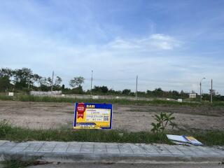 324 Sqm. Land listed for ฿ 1,622,000.