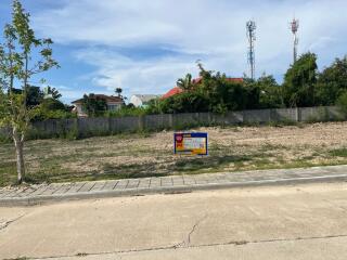 328 Sqm. Land listed for ฿ 1,558,000.