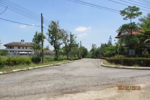 984 Sqm. Land listed for ฿ 1,575,000.