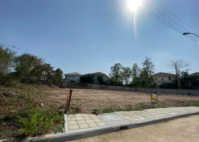 321 Sqm. Land listed for ฿ 1,445,400.