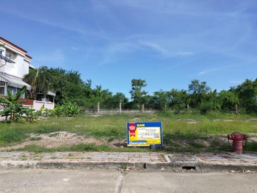 320 Sqm. Land listed for ฿ 1,520,000.