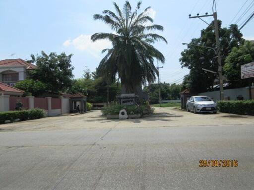 400 Sqm. Land listed for ฿ 1,890,000.