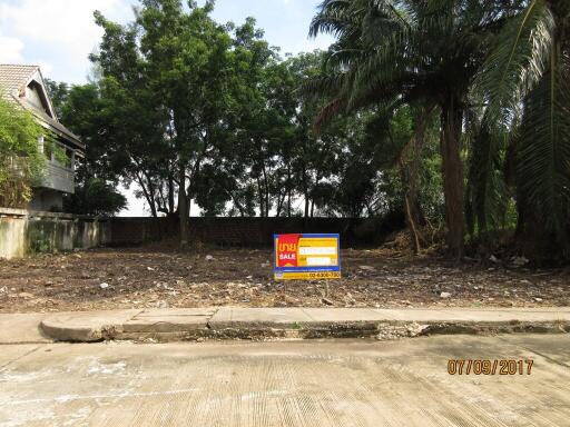 400 Sqm. Land listed for ฿ 1,890,000.