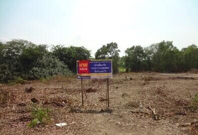 4,388 Sqm. Land listed for ฿ 1,738,000.
