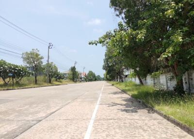 261 Sqm. Land listed for ฿ 1,304,000.