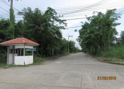 450 Sqm. Land listed for ฿ 1,350,000.