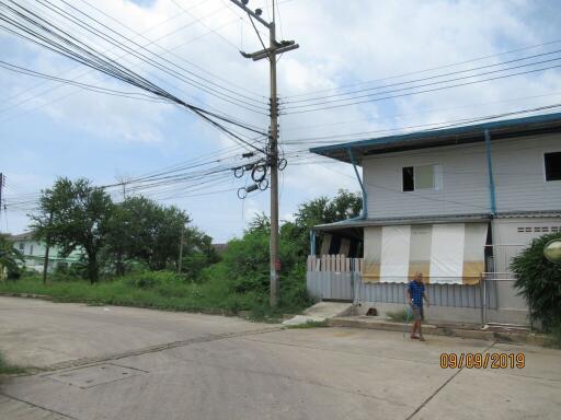 400 Sqm. Land listed for ฿ 1,574,000.
