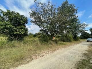 2,748 Sqm. Land listed for ฿ 1,443,000.