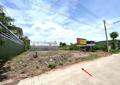 400 Sqm. Land listed for ฿ 1,365,000.