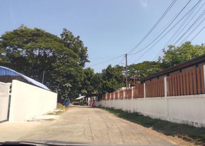 574 Sqm. Land listed for ฿ 1,147,200.