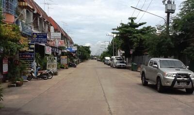 674 Sqm. Land listed for ฿ 1,328,000.